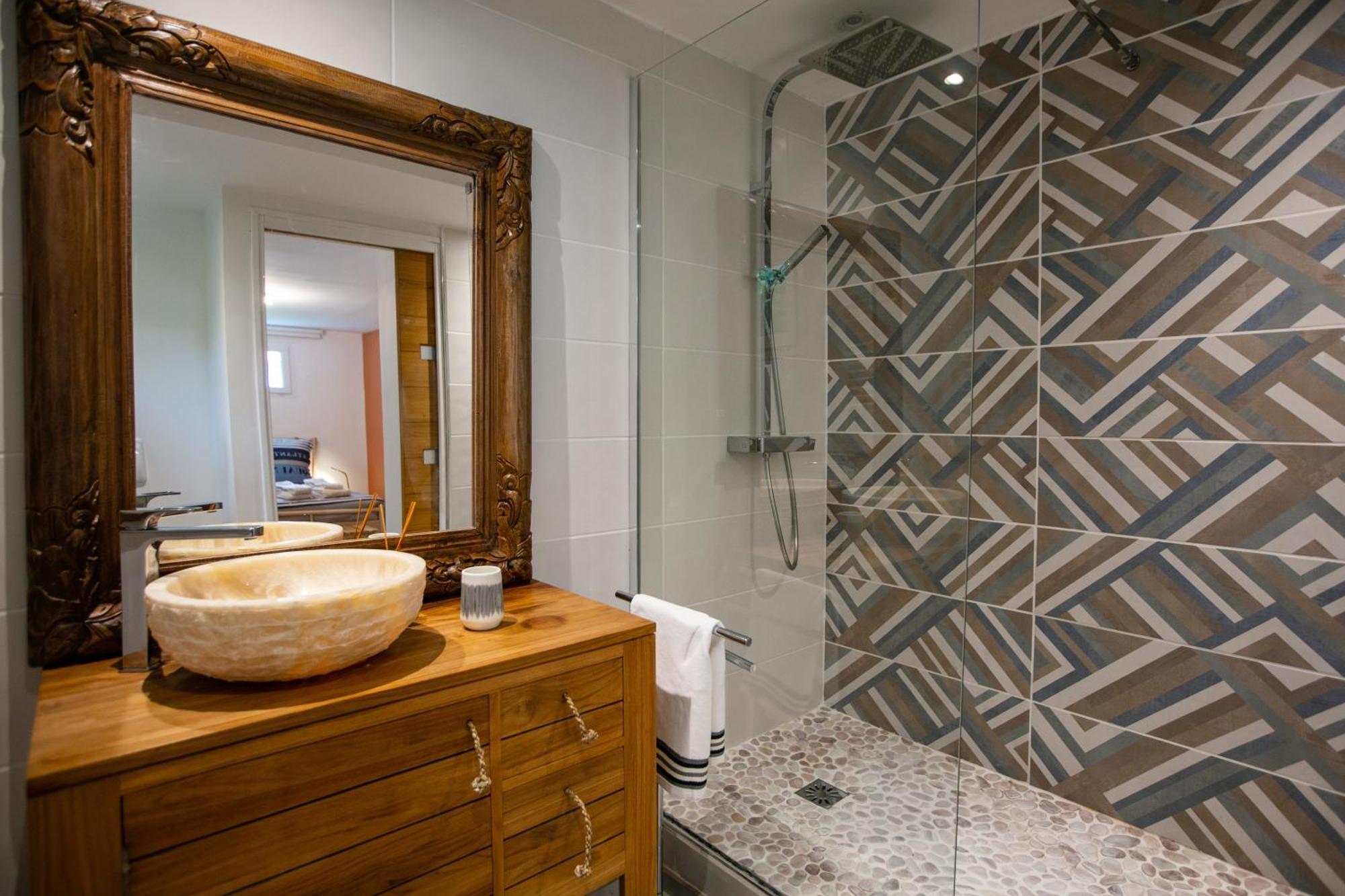 Erreka Txikia Bed & Breakfast Urrugne Room photo