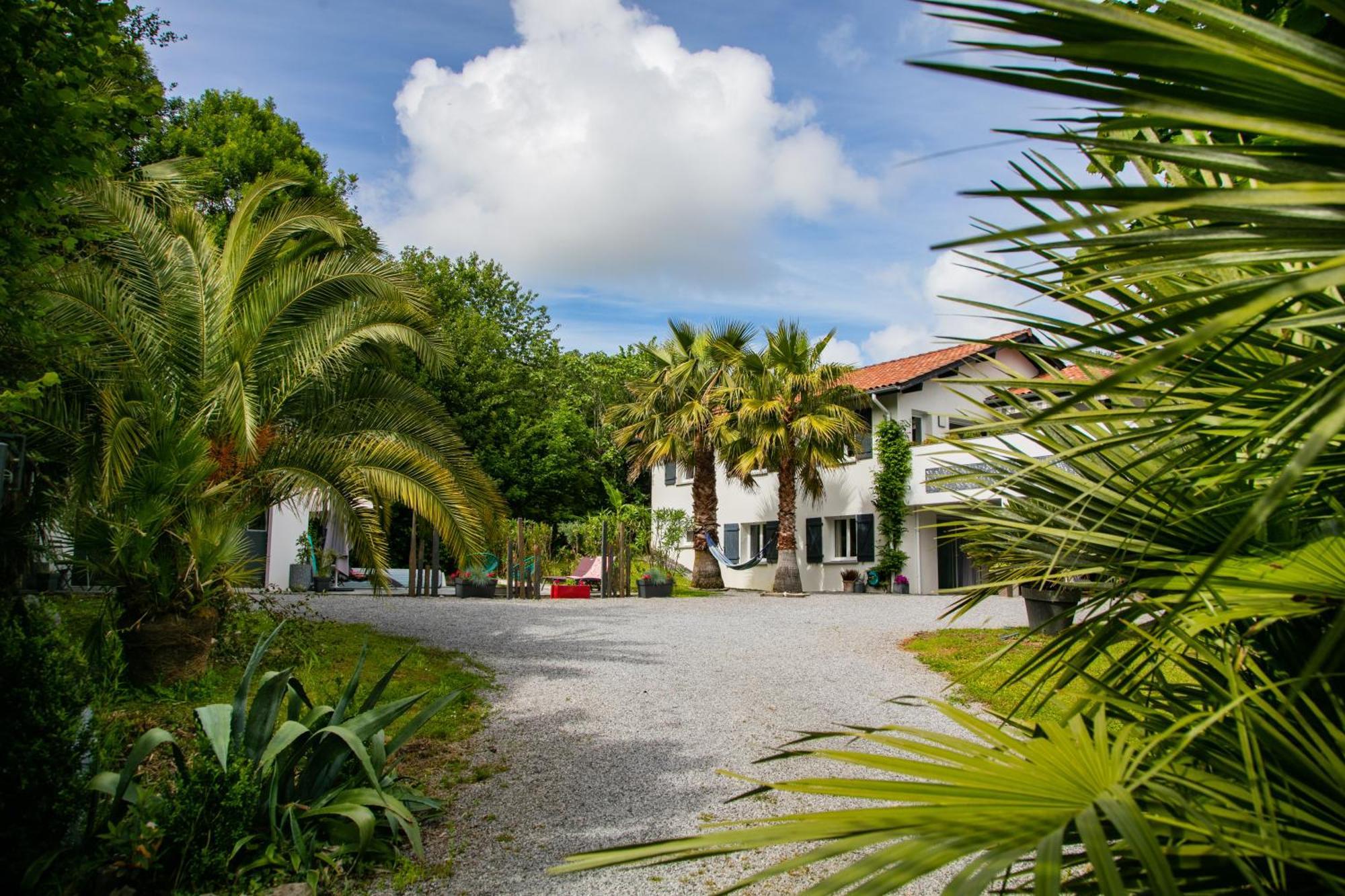 Erreka Txikia Bed & Breakfast Urrugne Exterior photo